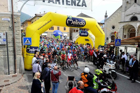 Giro del Trentino Melinda 2016 , 4° tappa Malè- Cles partenza